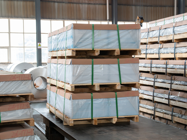 Hoja de aluminio negro flexible