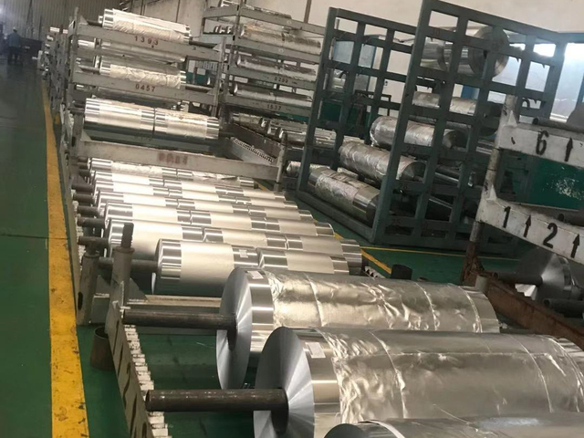 Очень толстая алюминиевая фольга высокой пластичности