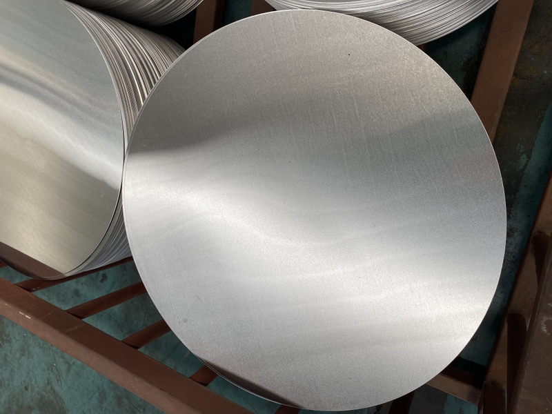 C&iacute;rculo de aluminio con acabado de molino